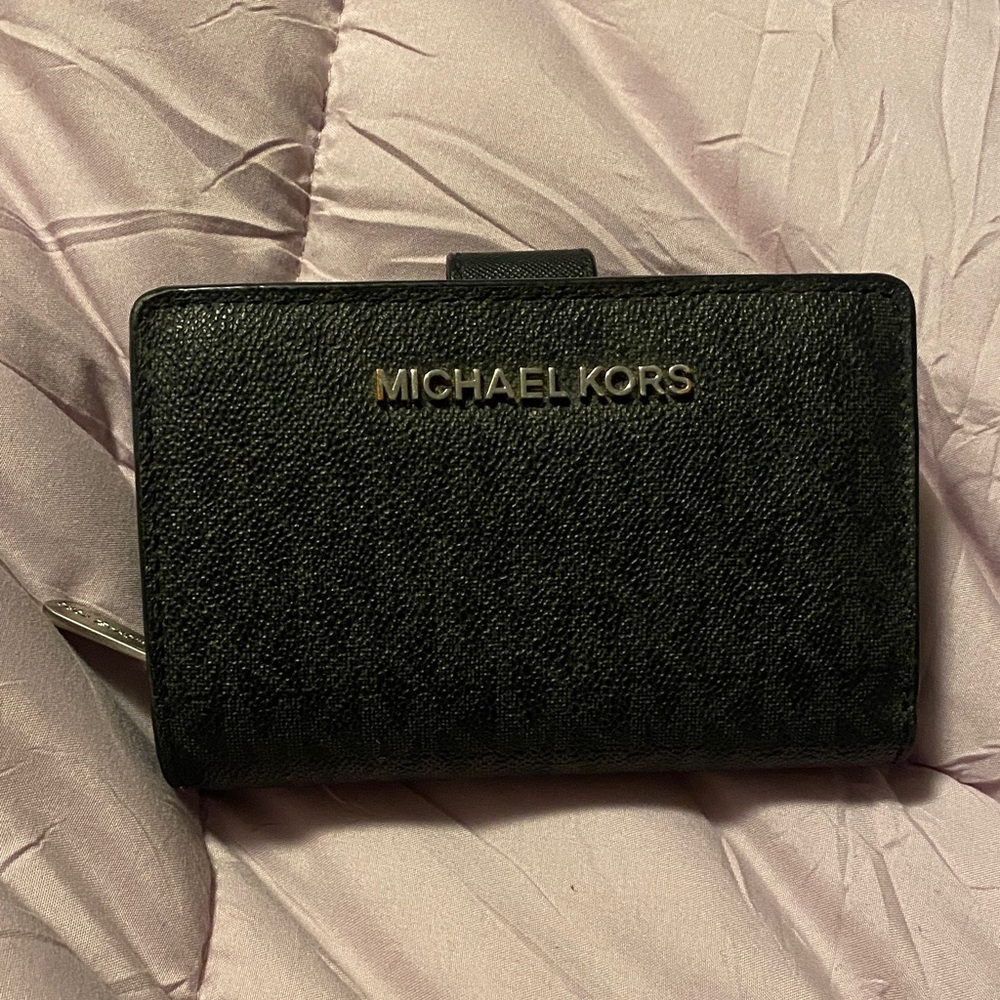 Michael Kors Textured Black Wallet